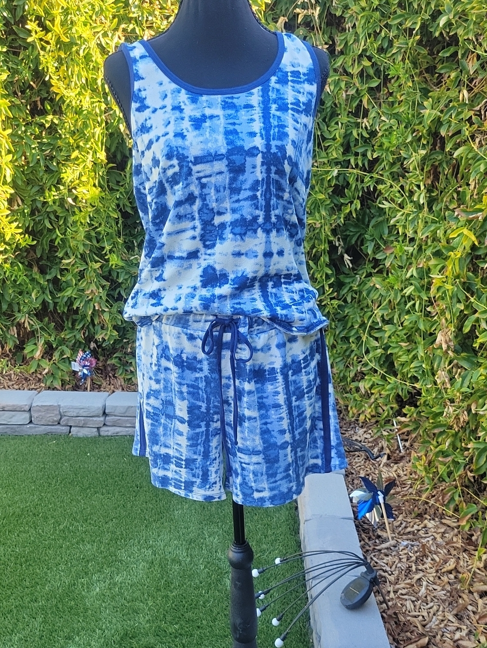 Lucky Blue 2 Piece Tie-Dye Tank And Shorts Pajama Set Sz L